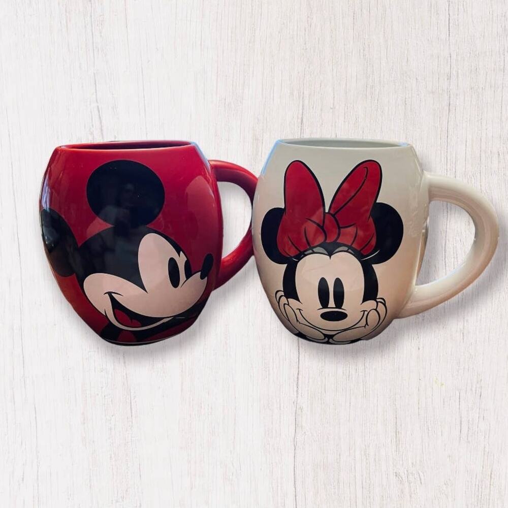 Mickey & Minnie 18oz Barrel Shaped Stoneware Mugs